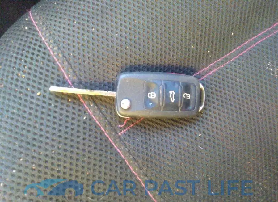 3VW1K7AJ9CM333391# 11
