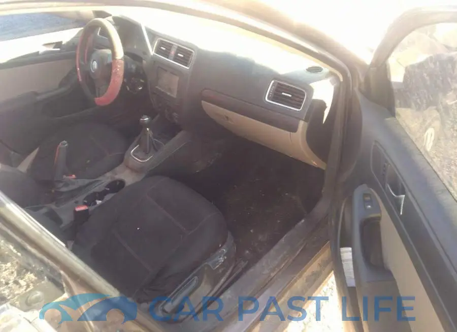 3VW1K7AJ9CM333391# 5