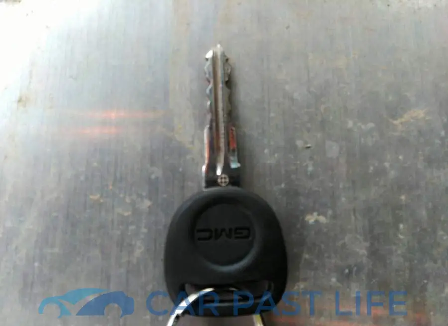 1GKS2LE70CR299682# 11