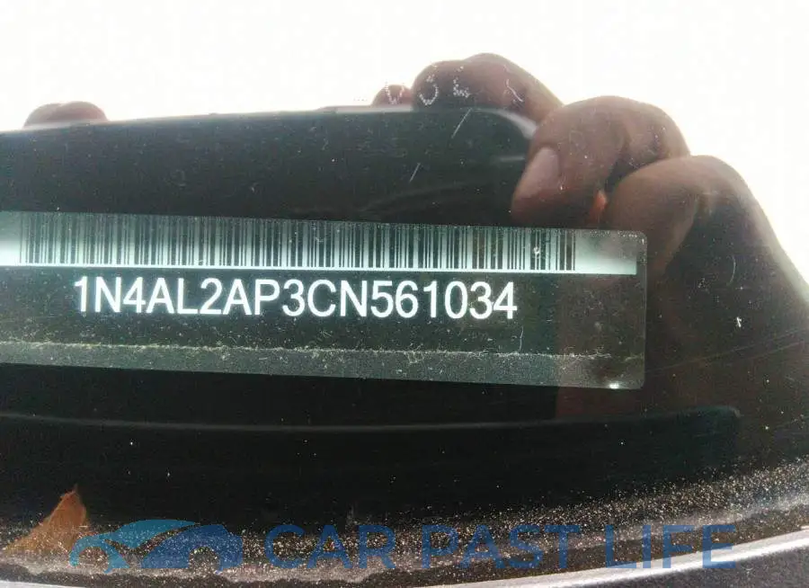 1N4AL2AP3CN561034# 9