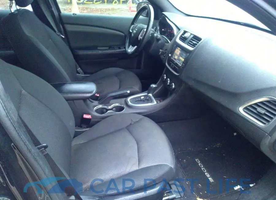 1C3CDZCB8CN159573# 5