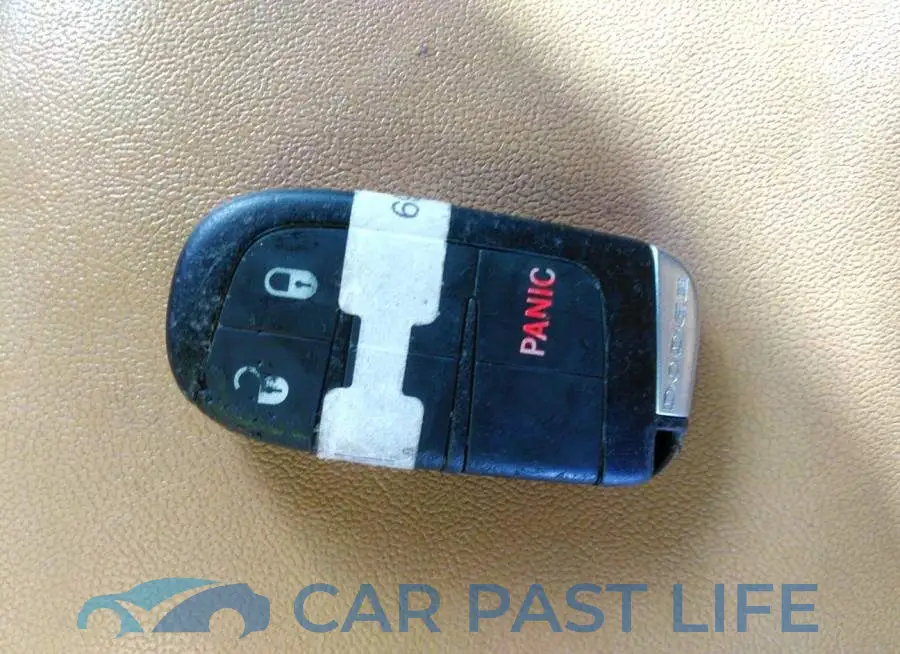 3C4PDCDG6DT600400# 11