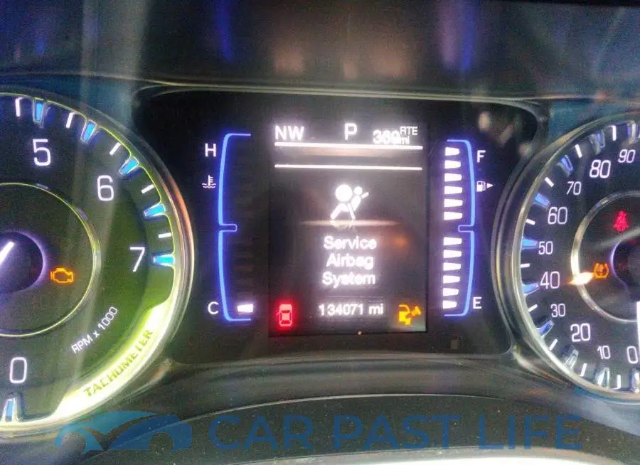 1C3CCCAB2FN675483# 7