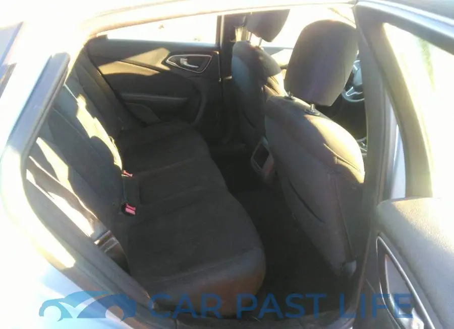 1C3CCCAB9FN696105# 8