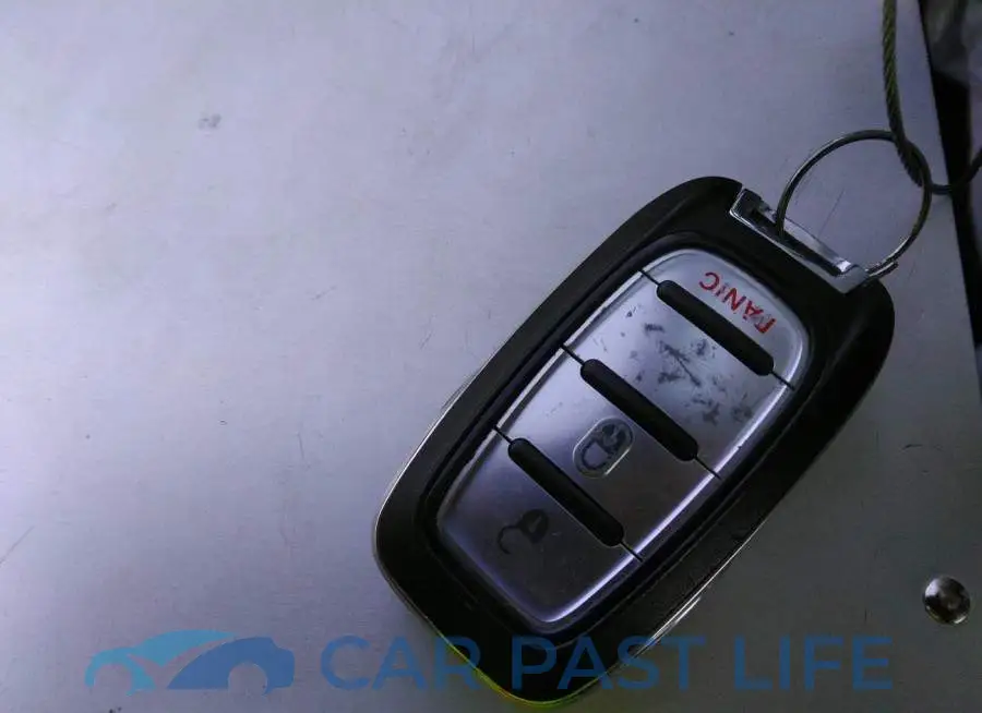 2C4RC1AG6JR103625# 11