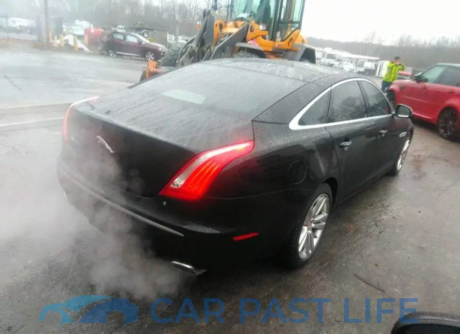 SAJWA2GB3CLV24435# 4