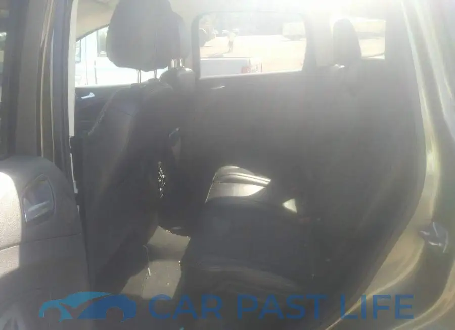 1FMCU9J93DUB94682# 8