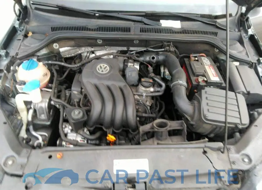 3VW1K7AJ1CM352923# 10