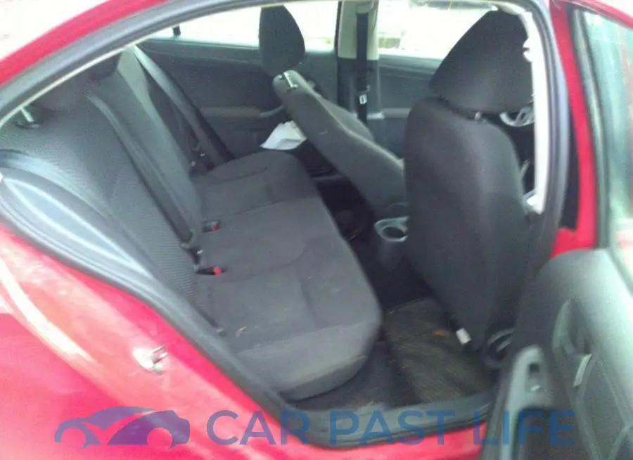 3VW2K7AJ7CM357872# 8
