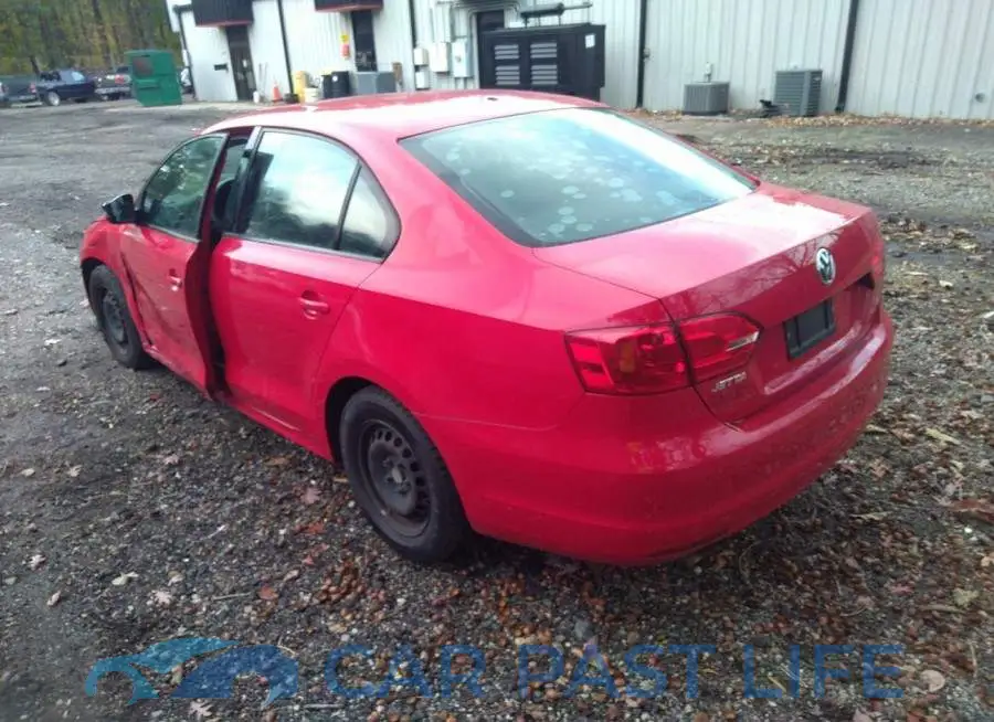 3VW2K7AJ7CM357872# 3