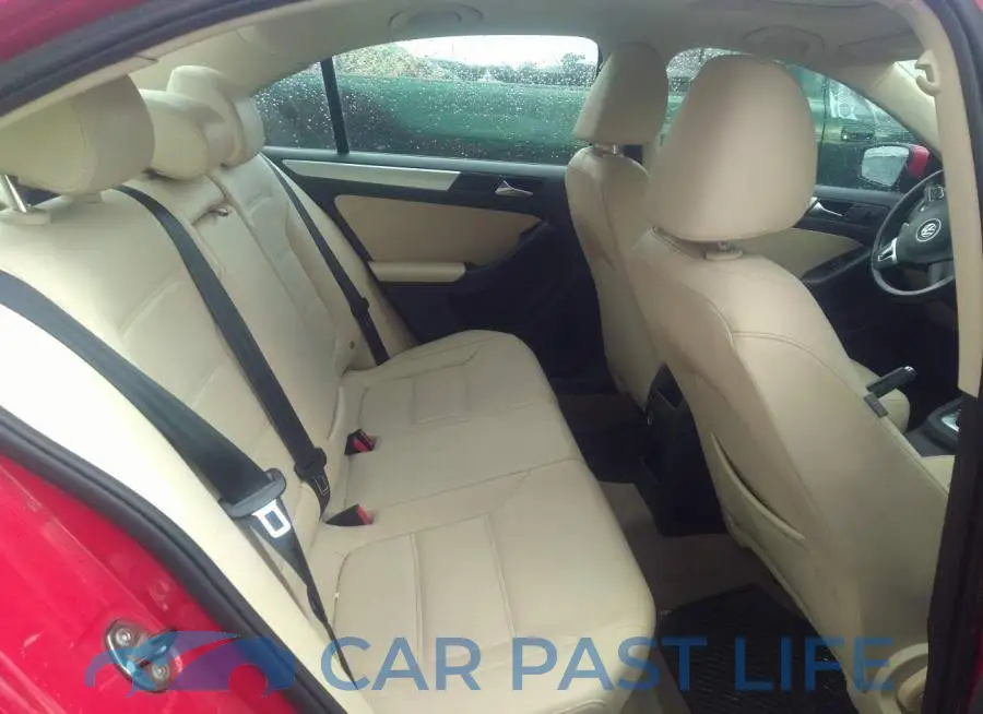 3VWLL7AJ4CM013062# 8