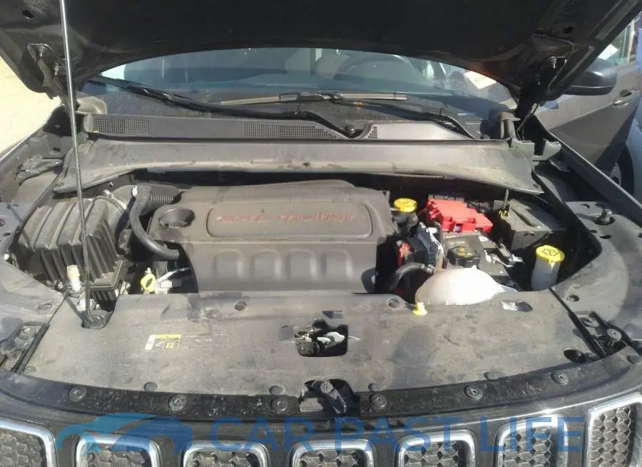 3C4NJDAB4MT552393# 10