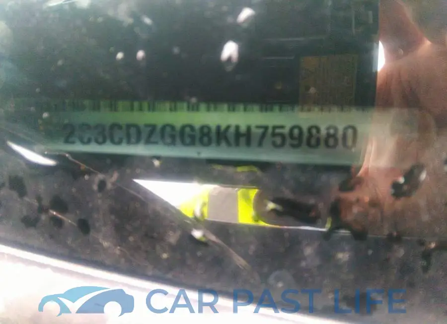 2C3CDZGG8KH759880# 9