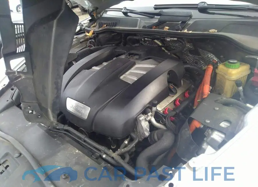 WP1AE2A24CLA90305# 10