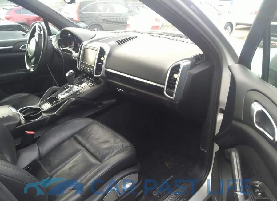 WP1AE2A24CLA90305# 5