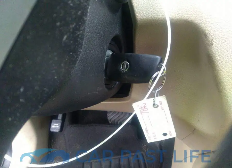 JN8AT2MT7GW003811# 11