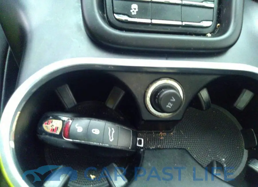 WP1AA2A29GLA10689# 11