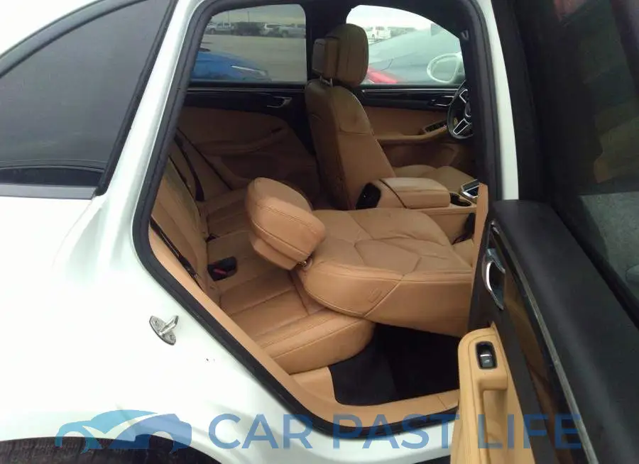 WP1AA2A59JLB16240# 8