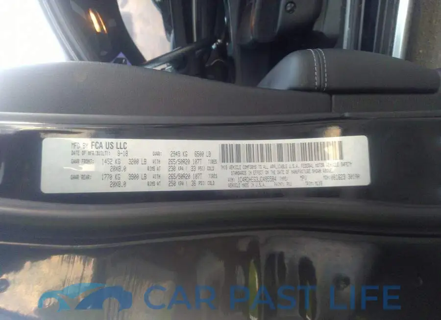 1C4RDHEG3JC495584# 9
