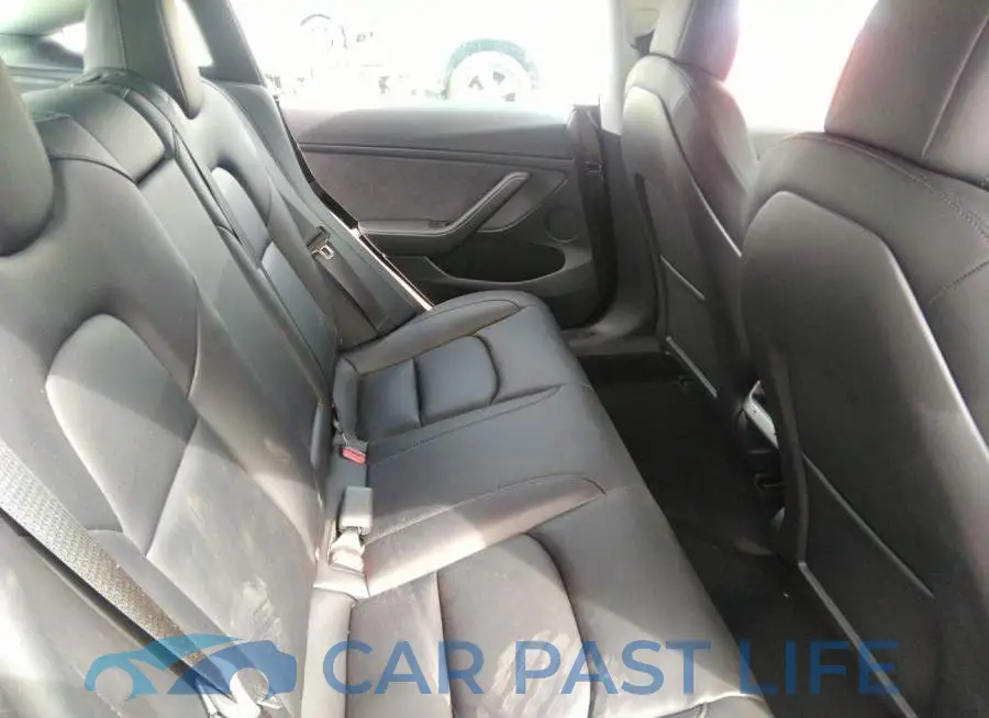 5YJ3E1EAXMF100720# 8