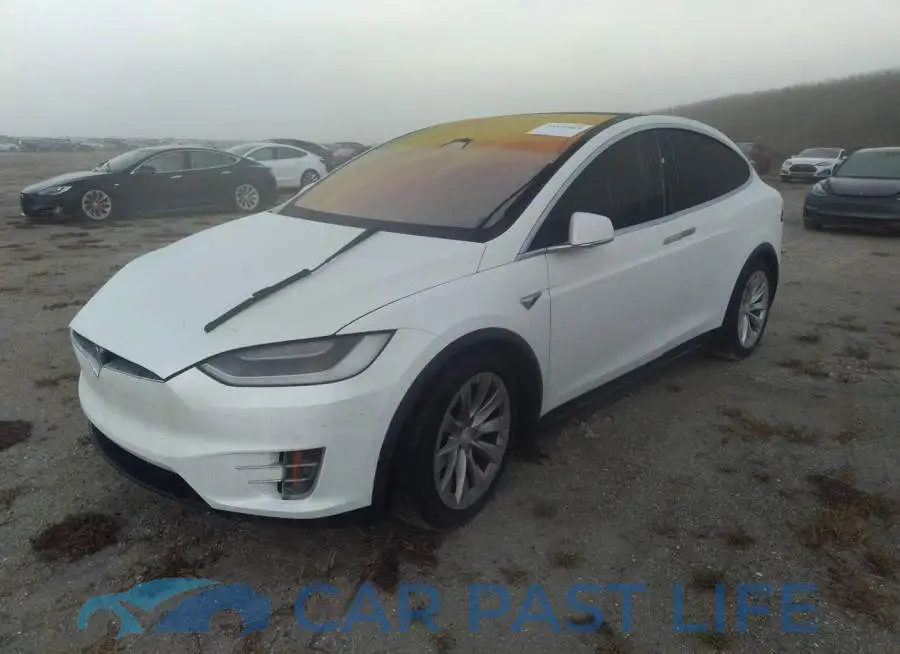 5YJXCDE27JF103992# 2