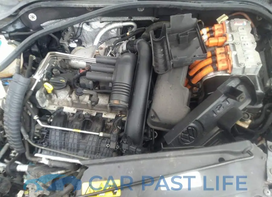 3VW637AJ9DM311105# 10