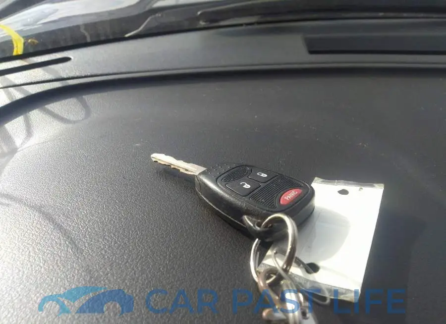1C4NJPBA1CD634898# 11