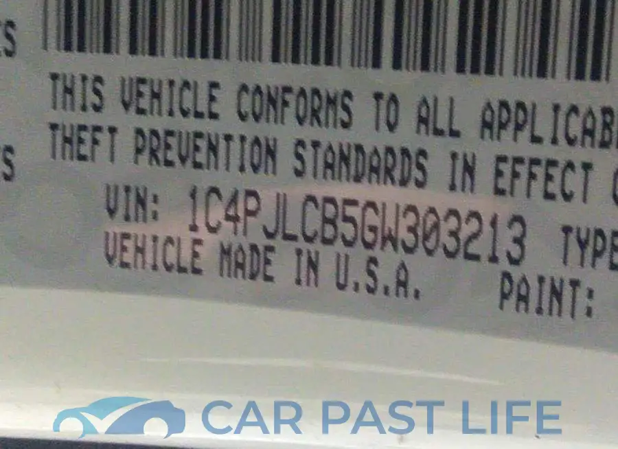 1C4PJLCB5GW303213# 9