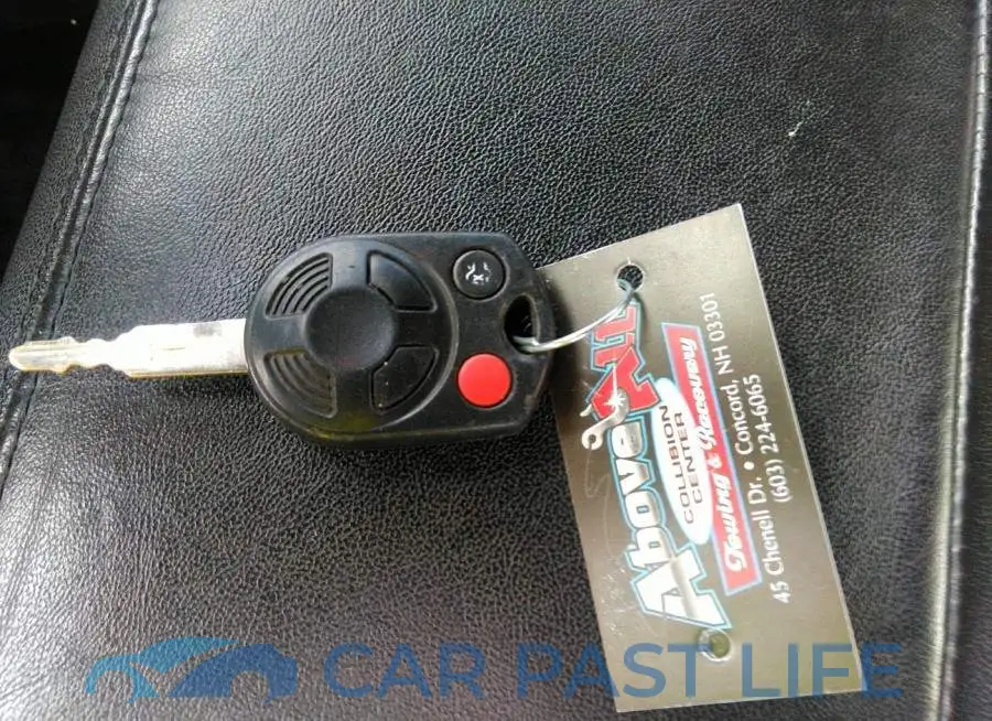 1FMCU9EG8CKA11943# 11