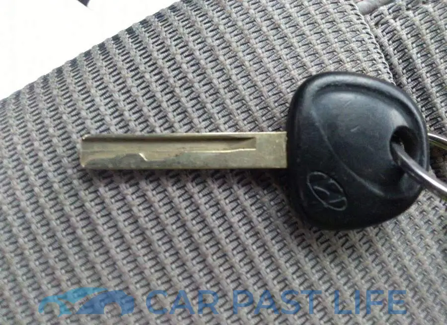KMHTC6AD8CU025293# 11