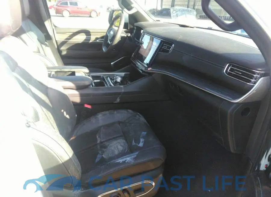 1C4SJVBTXNS200941# 5