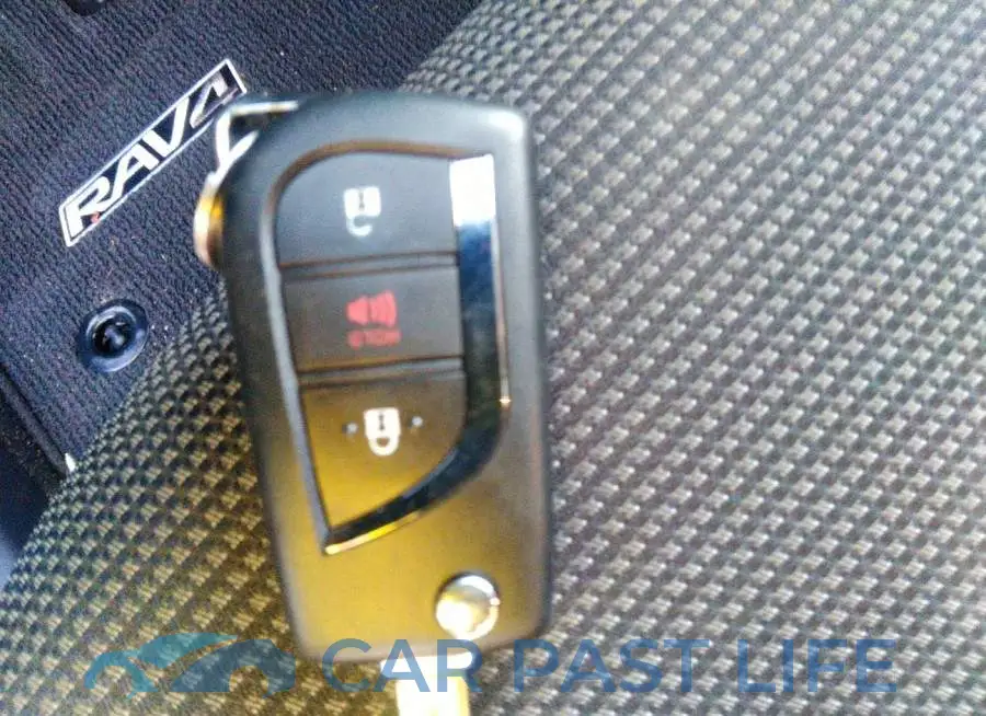2T3LWRFV1KW041075# 11
