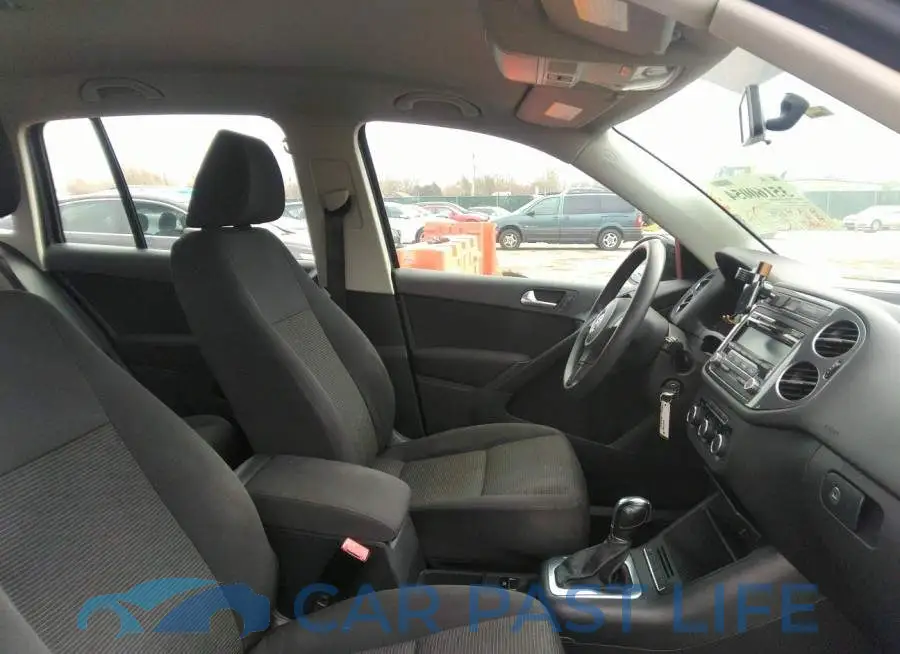 WVGAV7AX6CW549340# 5