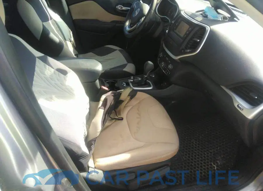 1C4PJMCS8FW509890# 5