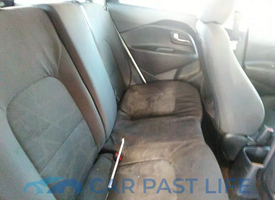 KNADM5A3XD6104331# 8