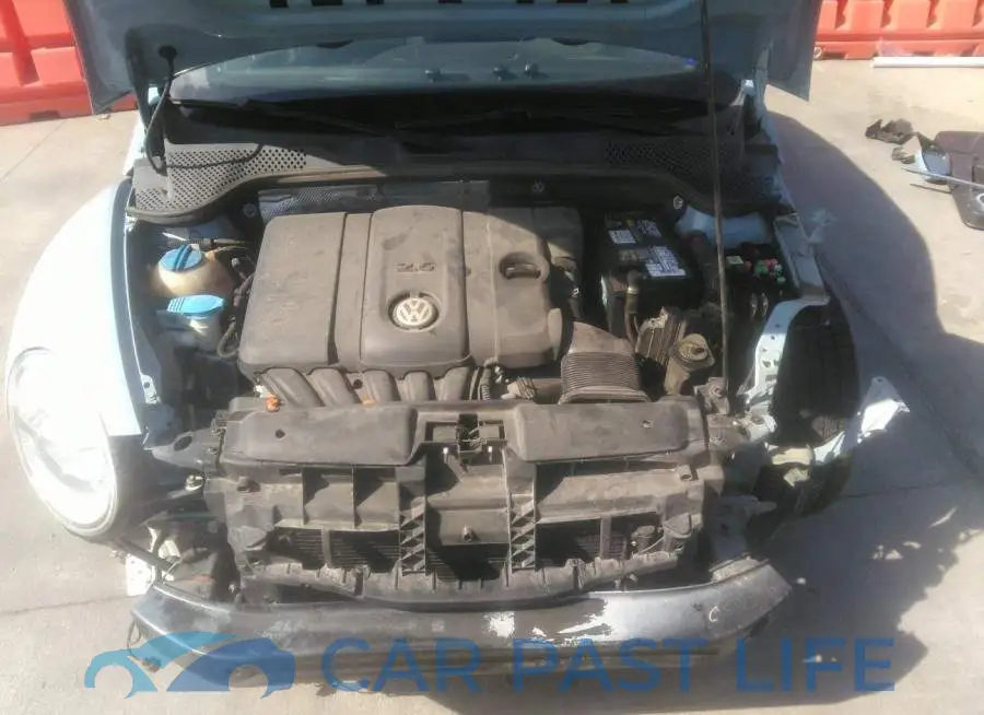 3VW5P7AT9DM809516# 10