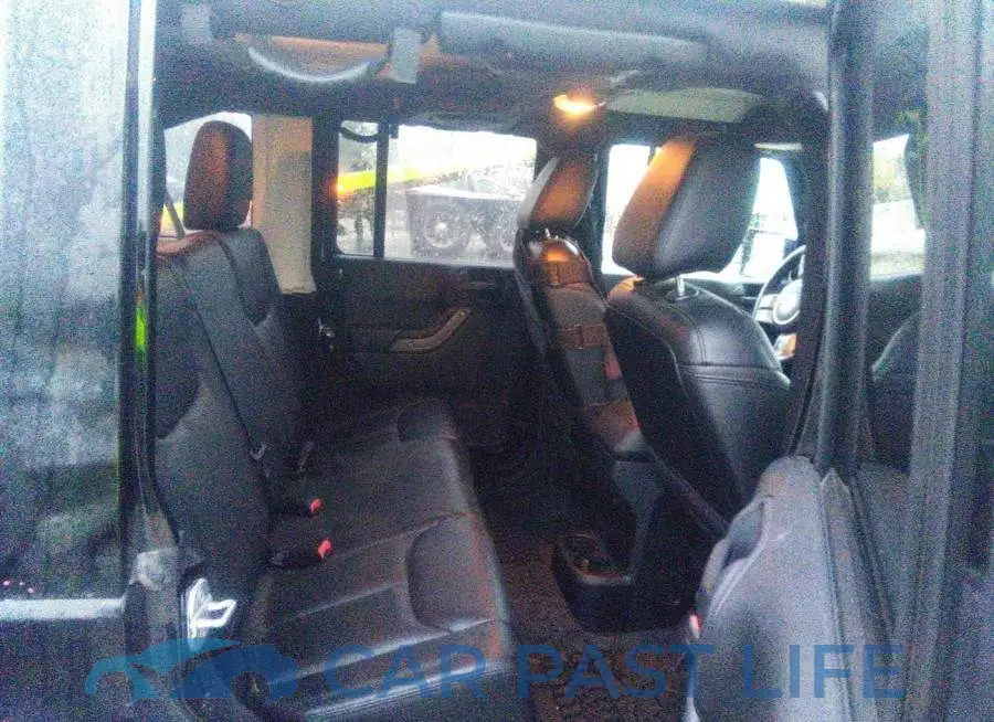 1C4BJWEG5DL601925# 8