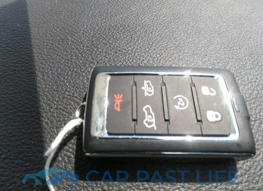 1C4SJVDT5NS117351# 11