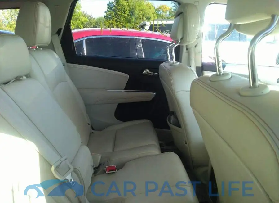 3C4PDCDG8DT727231# 8