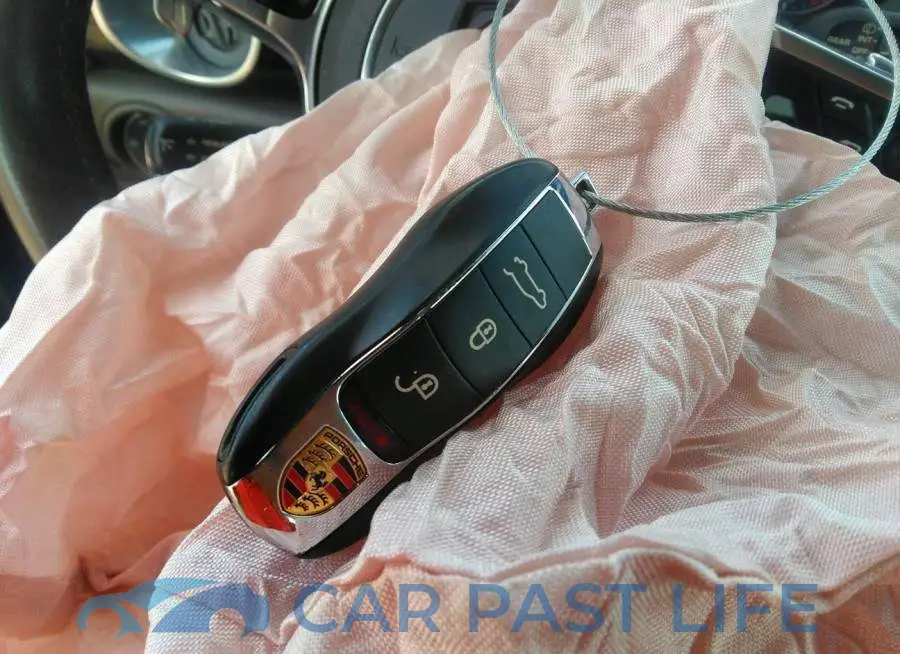 WP1AA2A20GKA15303# 11