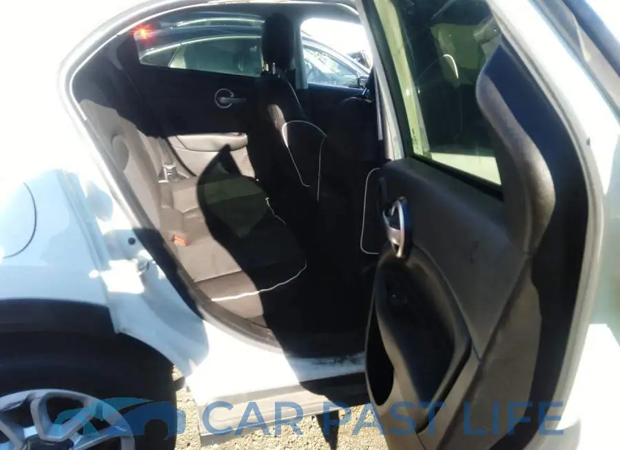 ZFBCFXAB4HP611157# 8