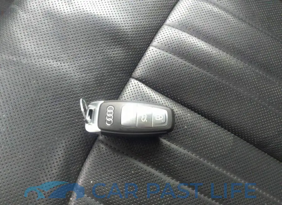 WAUM2AF25KN050339# 11