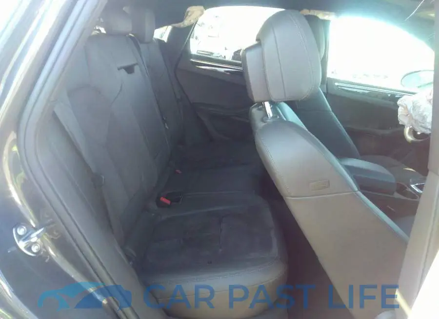 WP1AA2A58JLB21042# 8