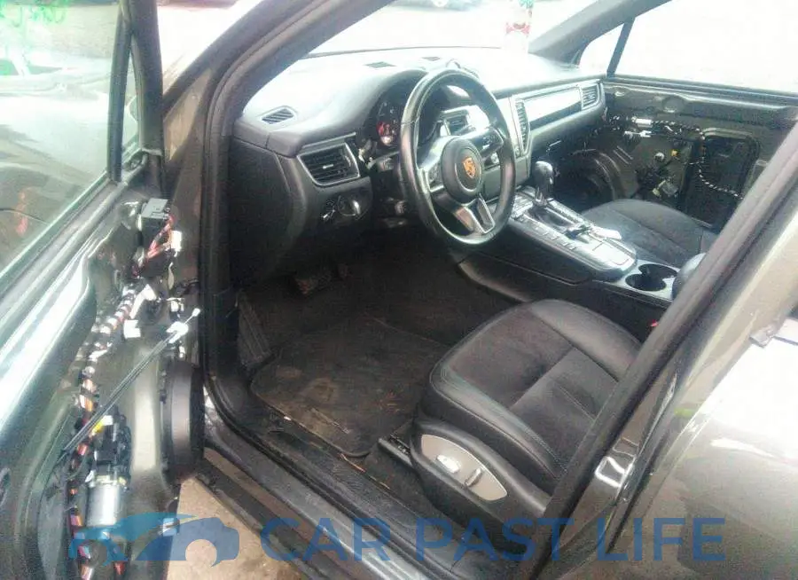 WP1AA2A59JLB17629# 5