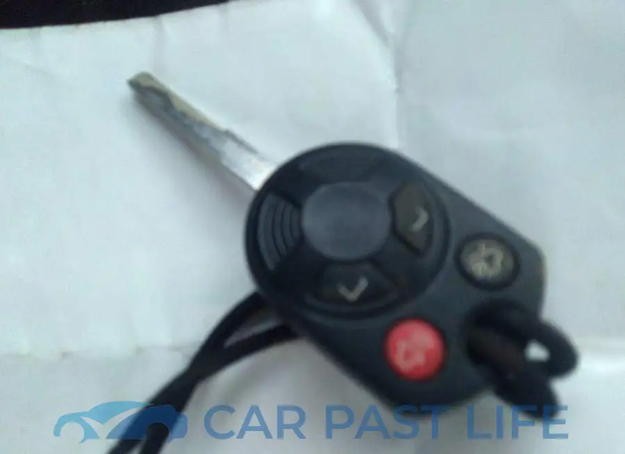1FAHP3M24CL437617# 11