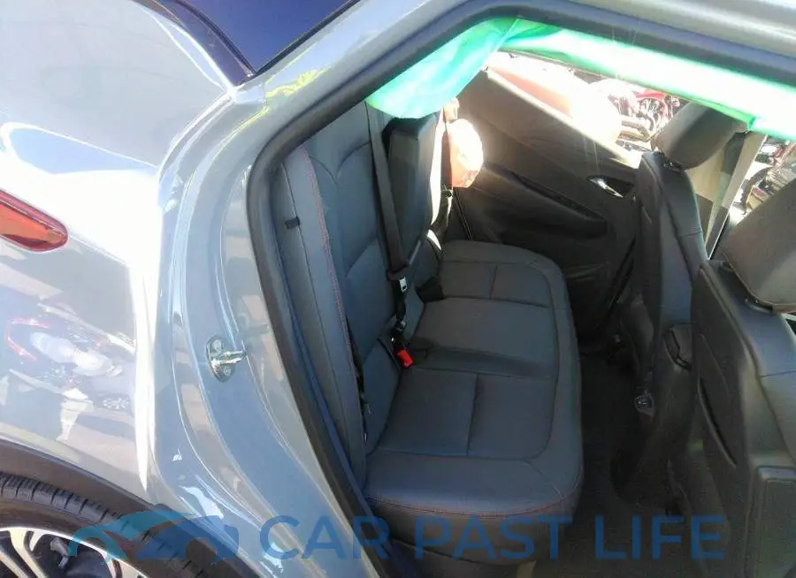 1G1FZ6S05K4130778# 8