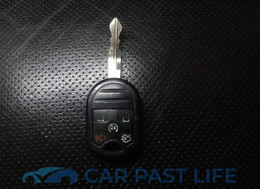 1FM5K8GT3DGC37184# 11