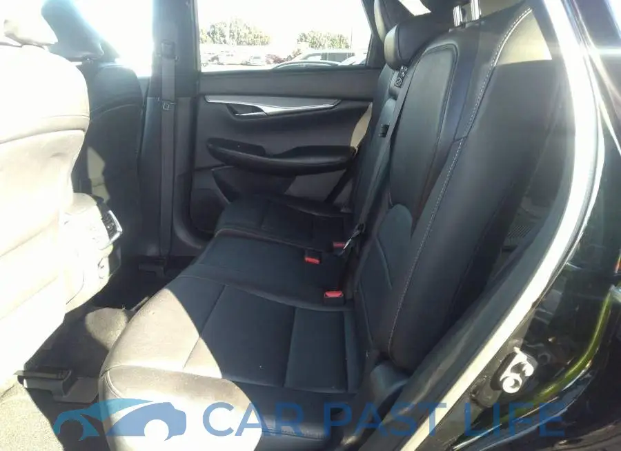 3PCAJ5M15KF138171# 8