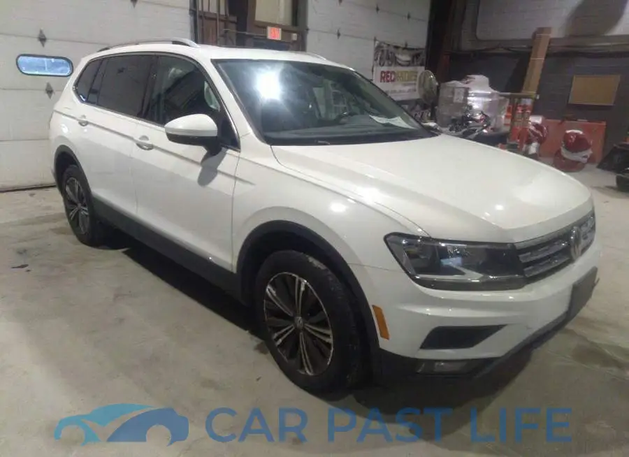 3VV2B7AX2JM209523# 1