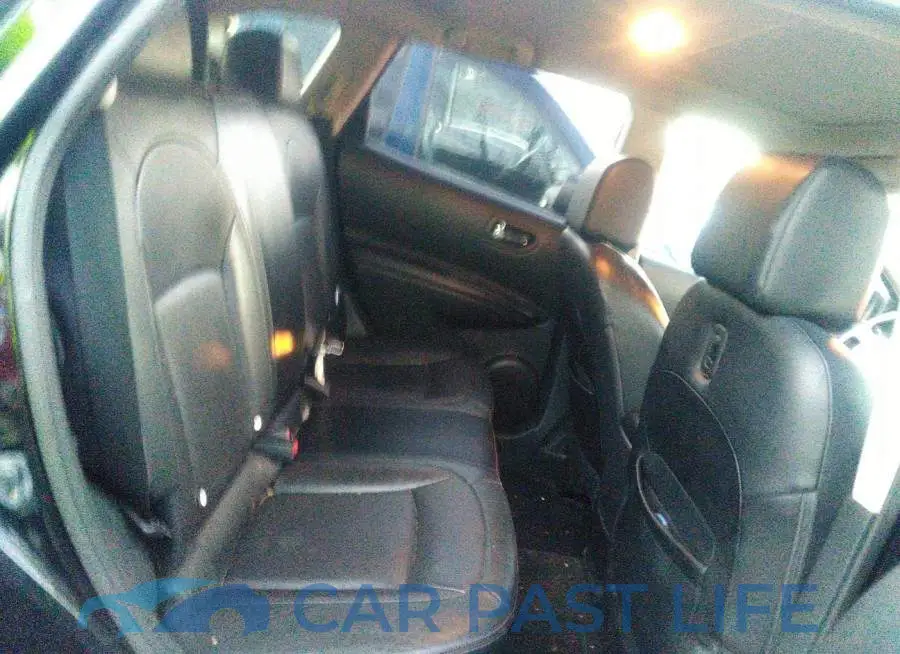 JN8AS5MT3CW261001# 8